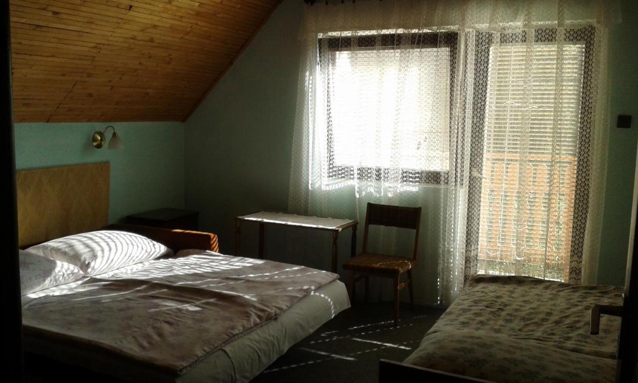 Hutter Vendeghaz Hotell Szántód Exteriör bild