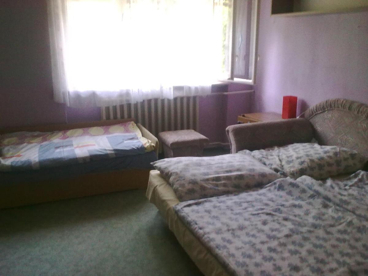 Hutter Vendeghaz Hotell Szántód Exteriör bild