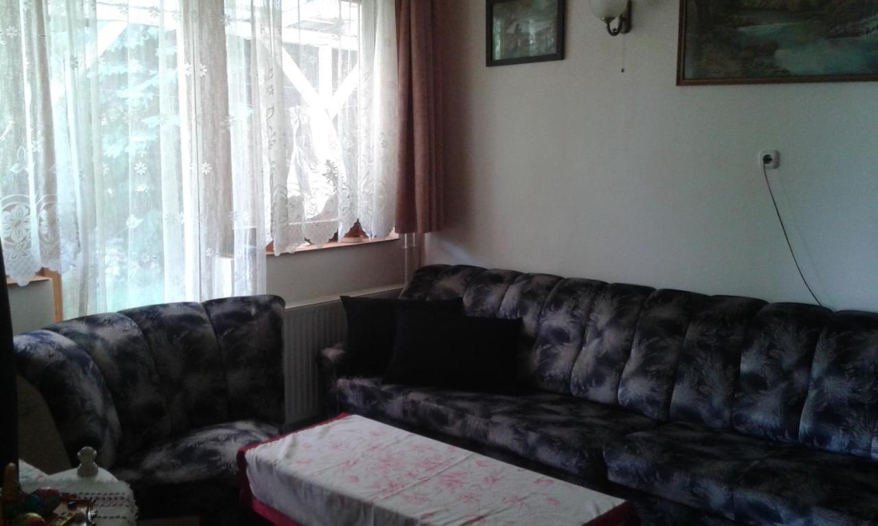 Hutter Vendeghaz Hotell Szántód Exteriör bild