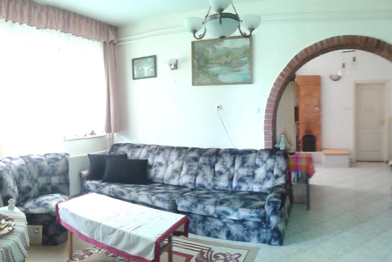Hutter Vendeghaz Hotell Szántód Exteriör bild