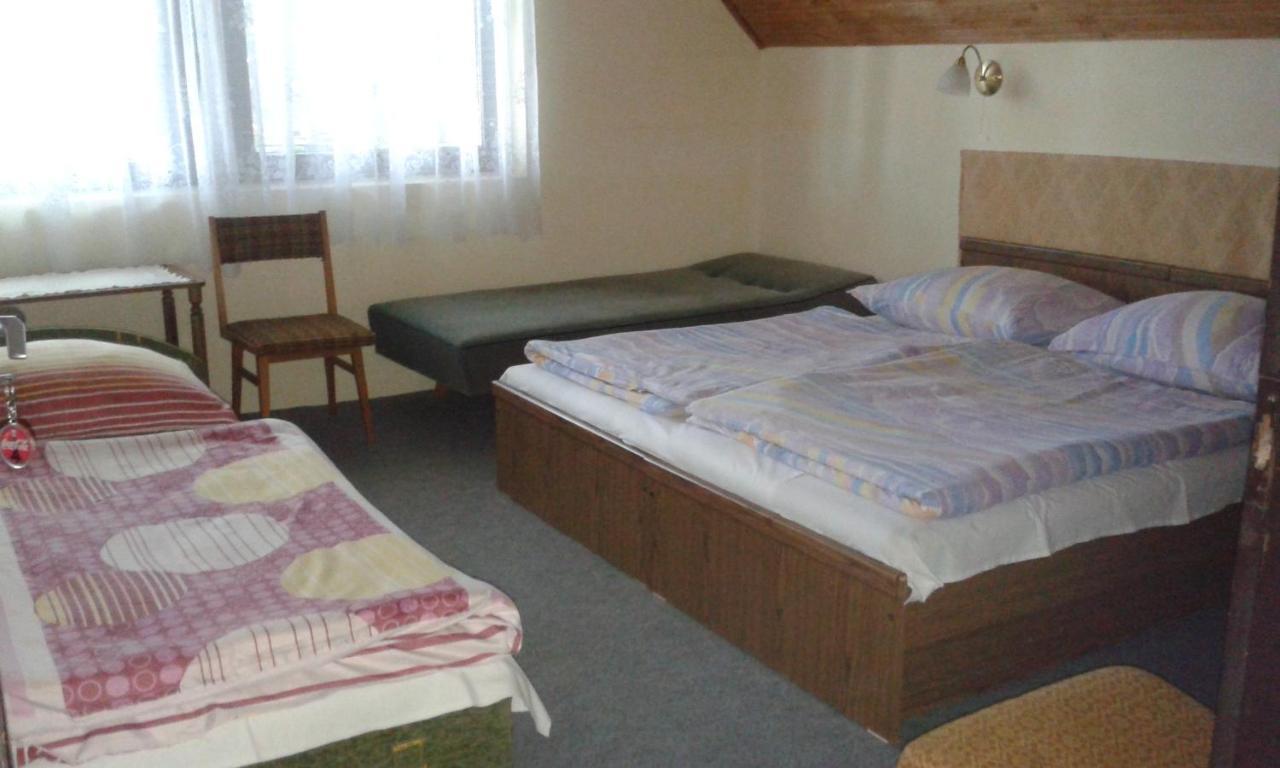 Hutter Vendeghaz Hotell Szántód Exteriör bild