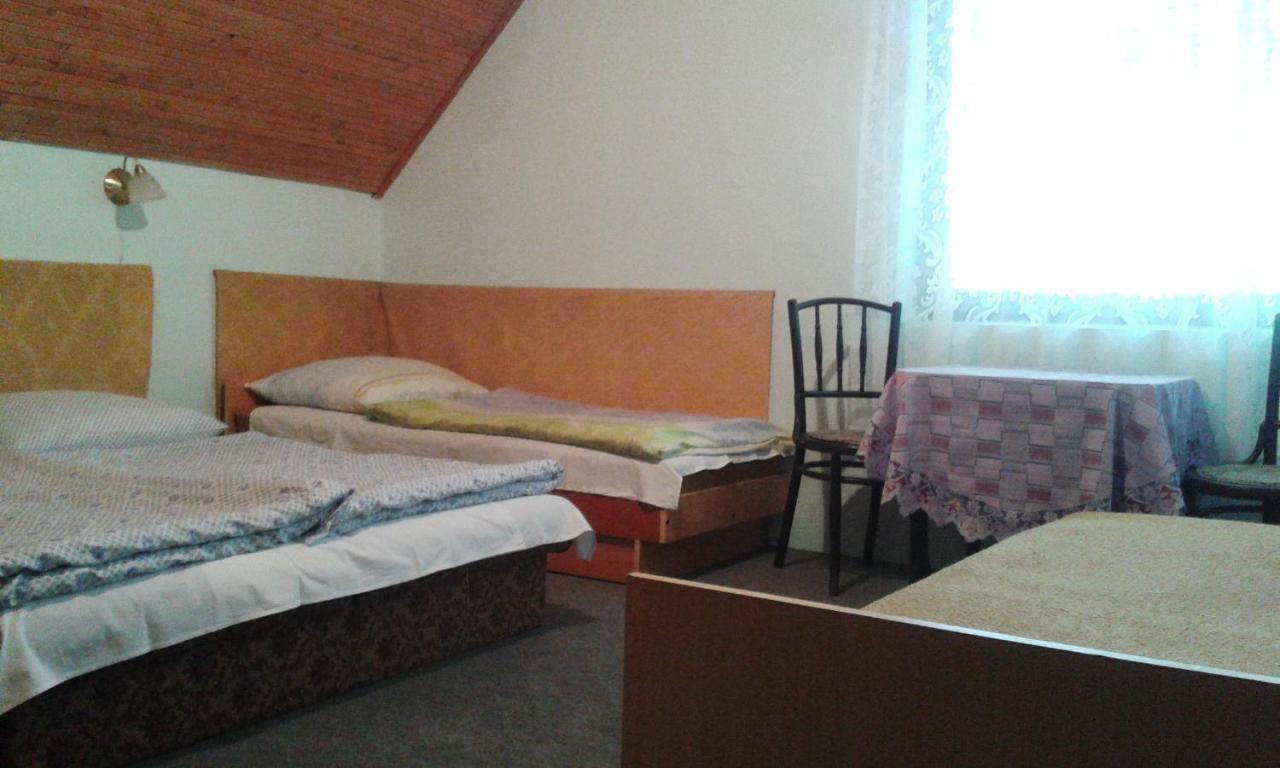 Hutter Vendeghaz Hotell Szántód Exteriör bild