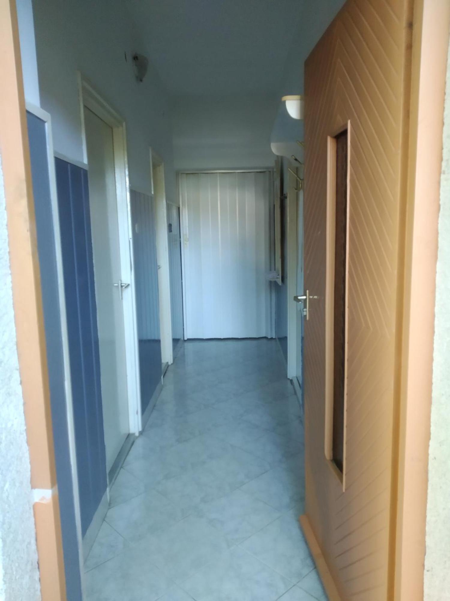 Hutter Vendeghaz Hotell Szántód Exteriör bild