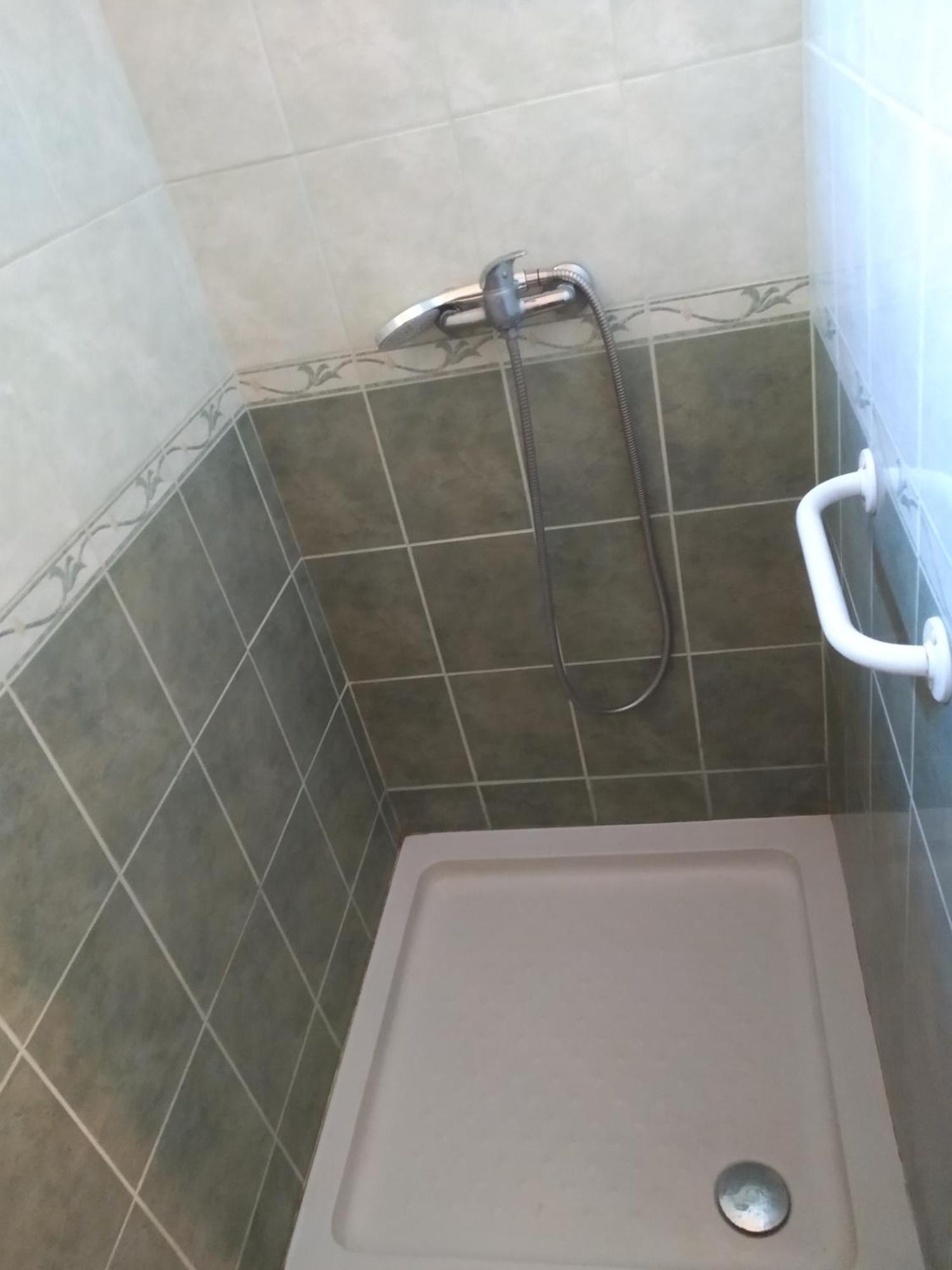 Hutter Vendeghaz Hotell Szántód Exteriör bild
